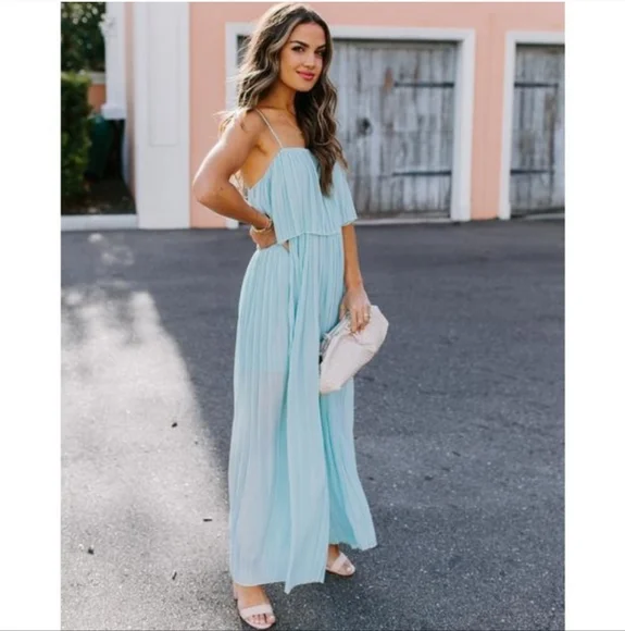 VICI Nikita Plisse Sage Jumpsuit Size Small - Picture 2 of 8